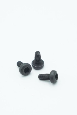 Schwarzes materielles Gewicht 4.25g Hexalobular-Sockel-Pan Head Screws SS302