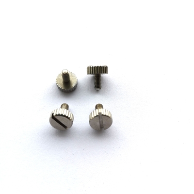 Maschine des Edelstahl-M2.5X6 schraubt den gerändelten passivierten Kopf