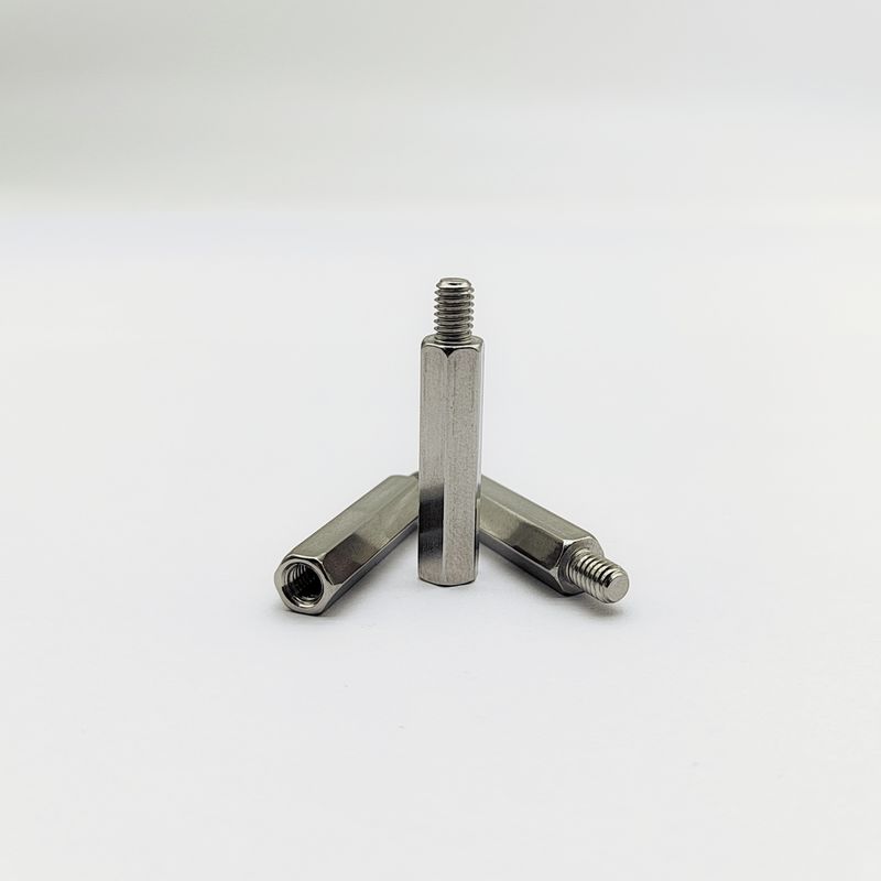 304 Edelstahl-Hex-Ausstandsschraube M2.5 bis M6 PCB-Befestigung
